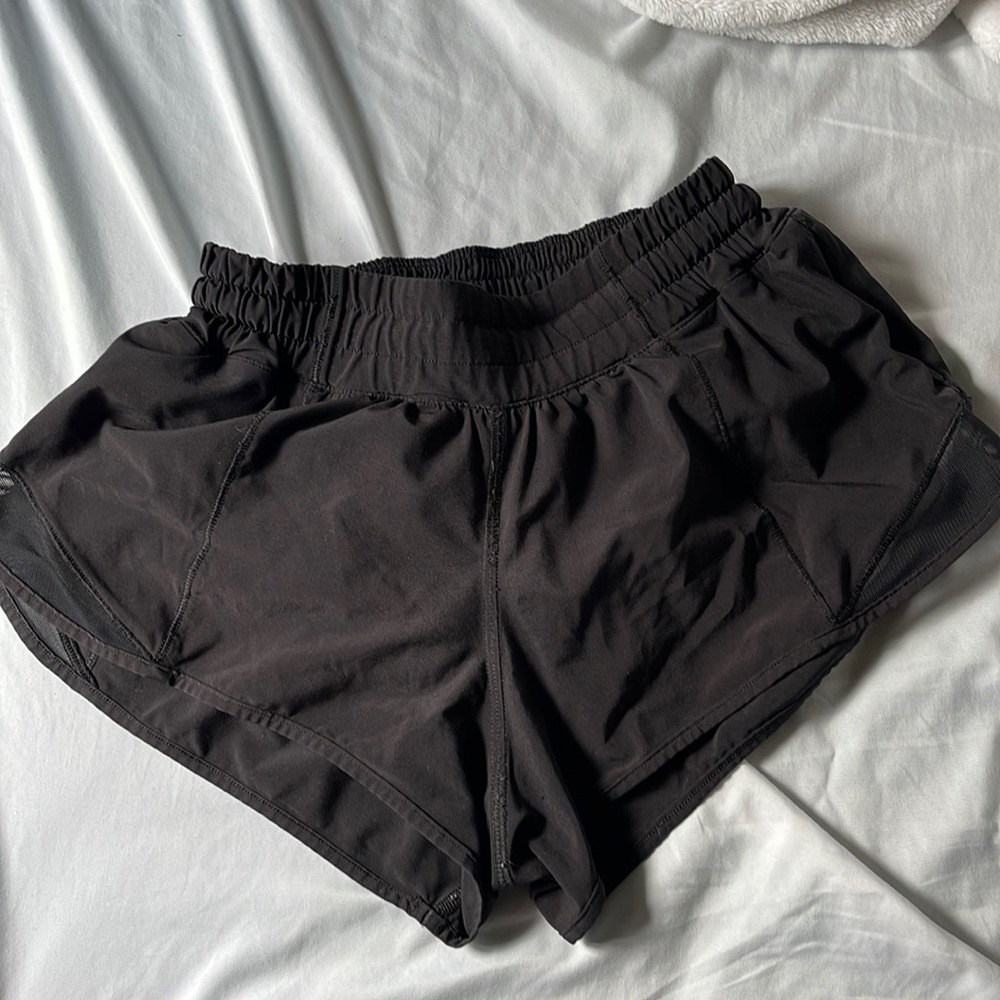 Lululemon Hotty Hot shorts